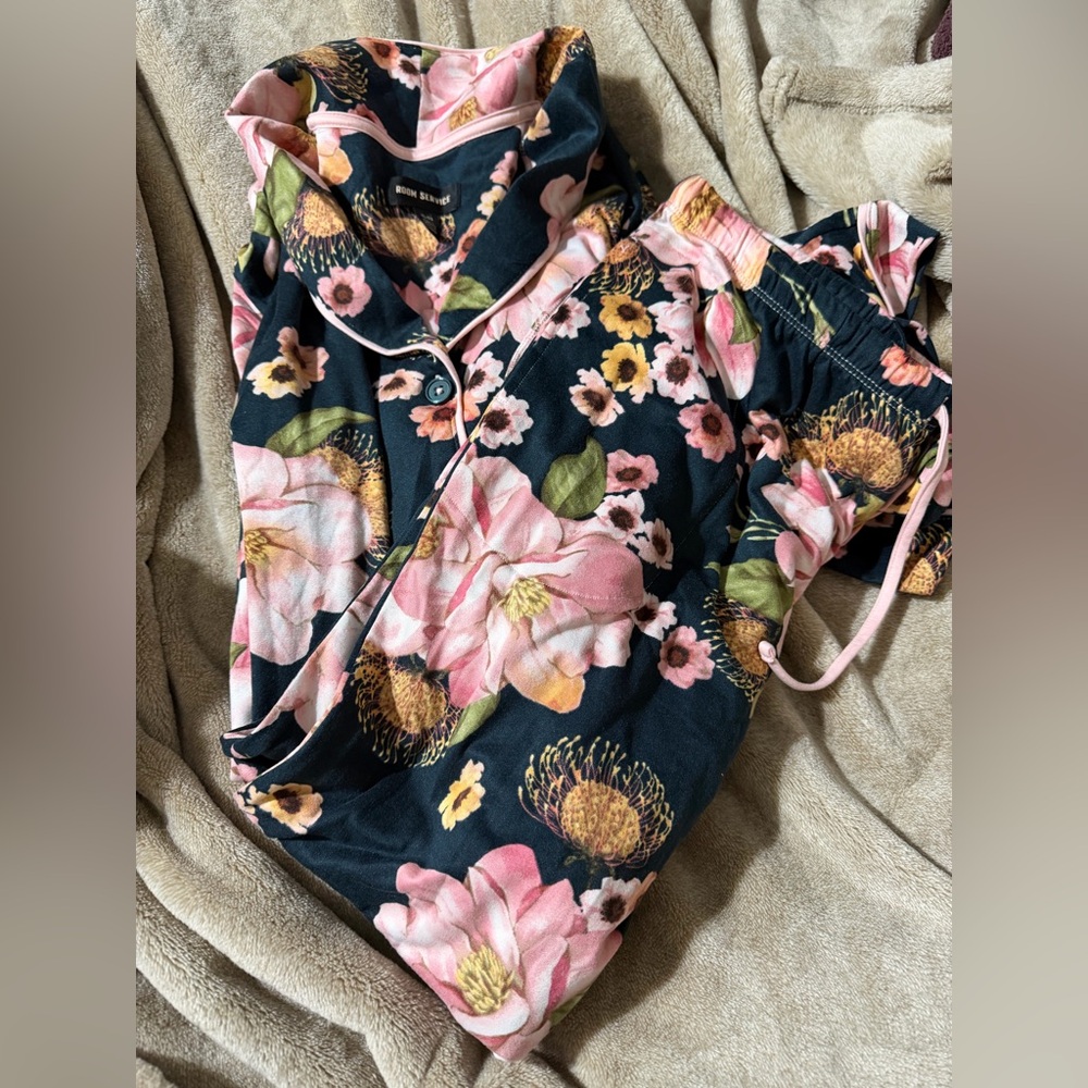 Floral Women's Pajama Set - Pink and Black